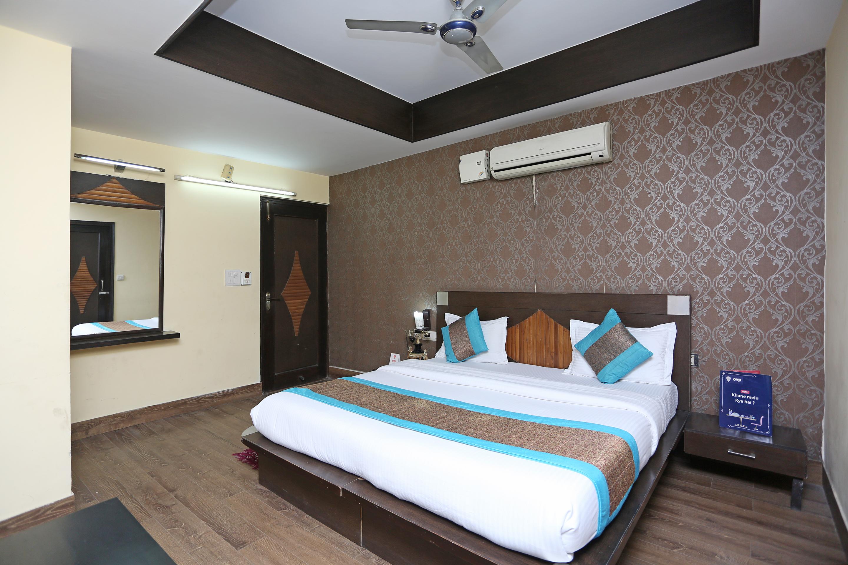 דלהי Oyo 337 Hotel Anand מראה חיצוני תמונה
