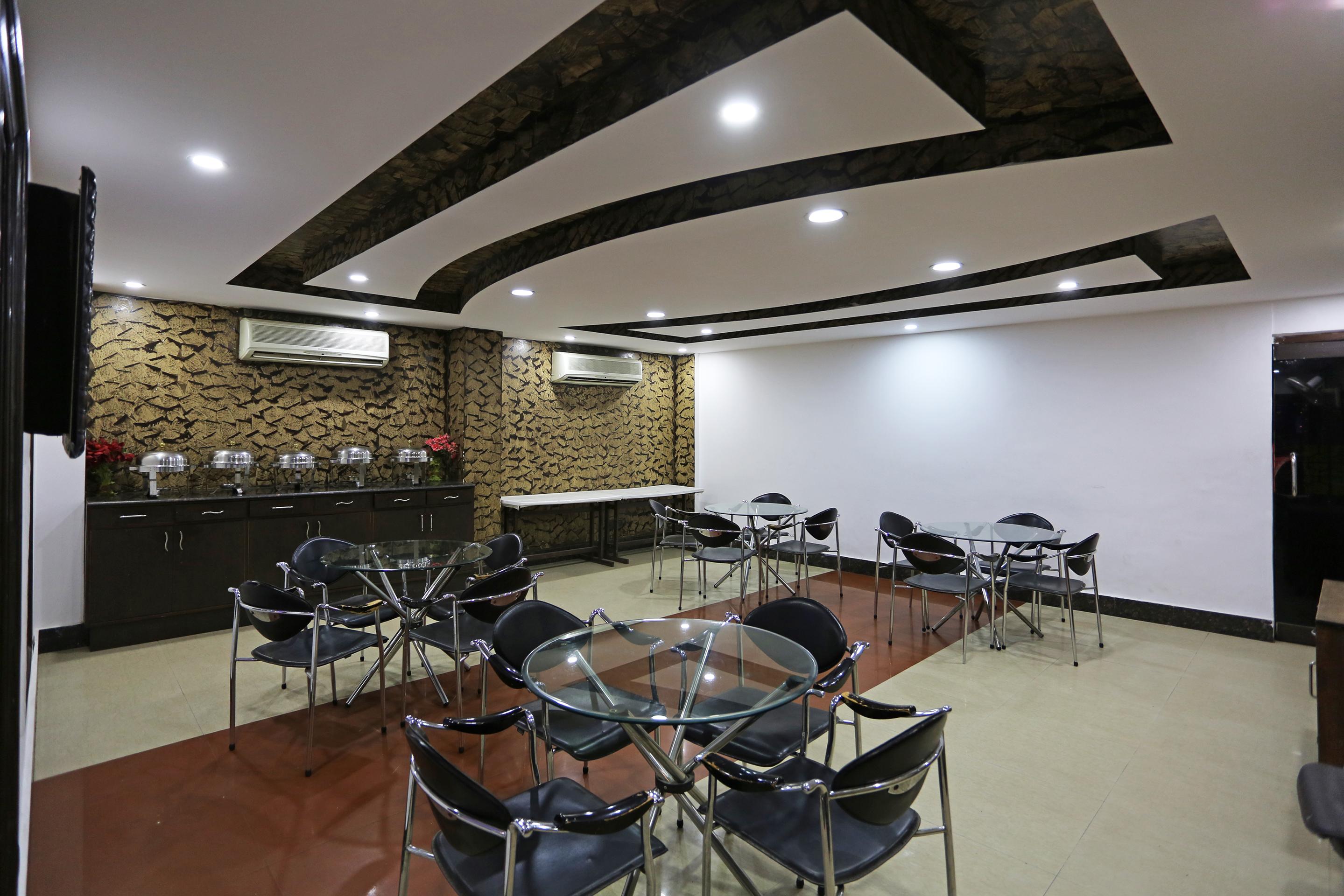 דלהי Oyo 337 Hotel Anand מראה חיצוני תמונה