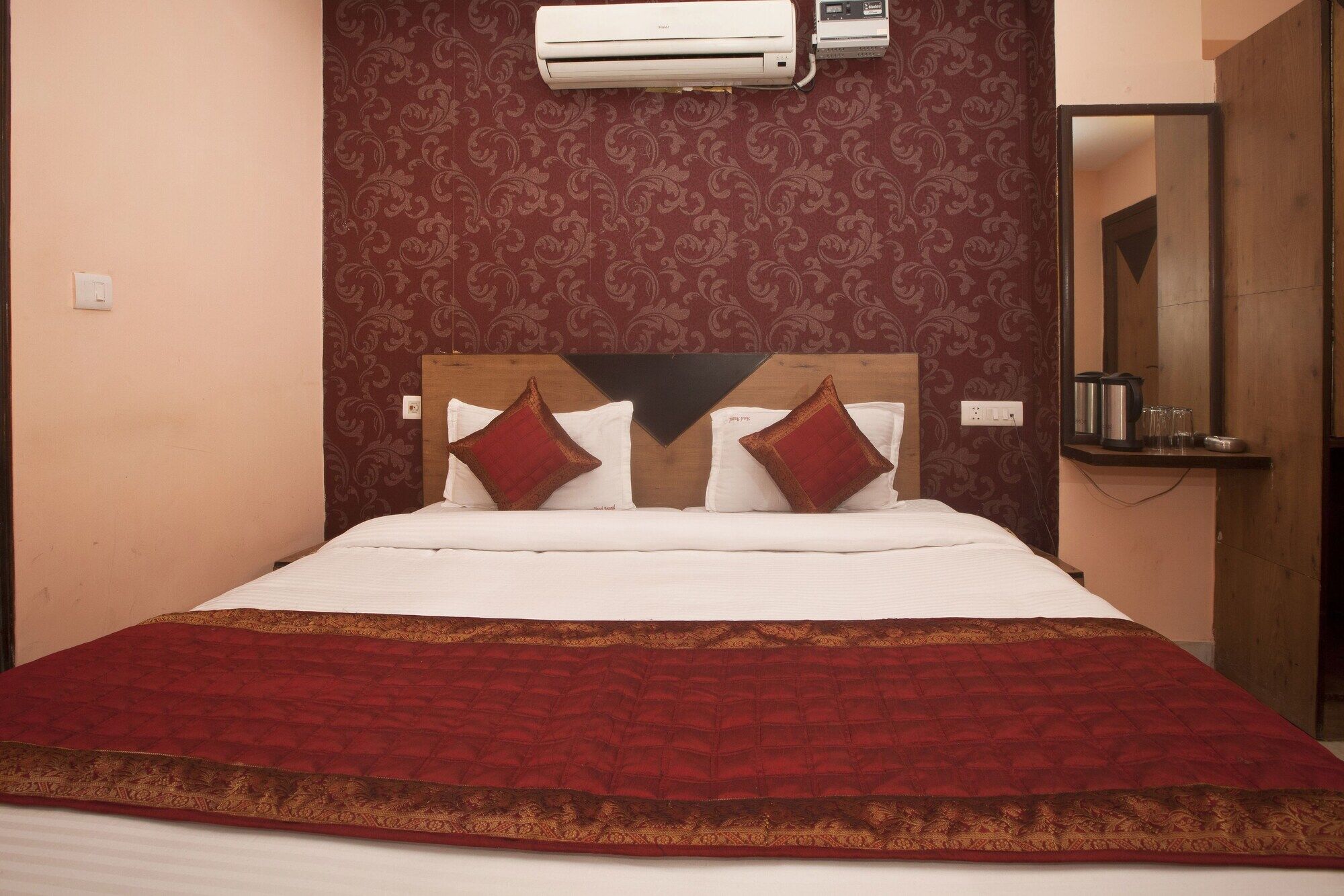 דלהי Oyo 337 Hotel Anand מראה חיצוני תמונה